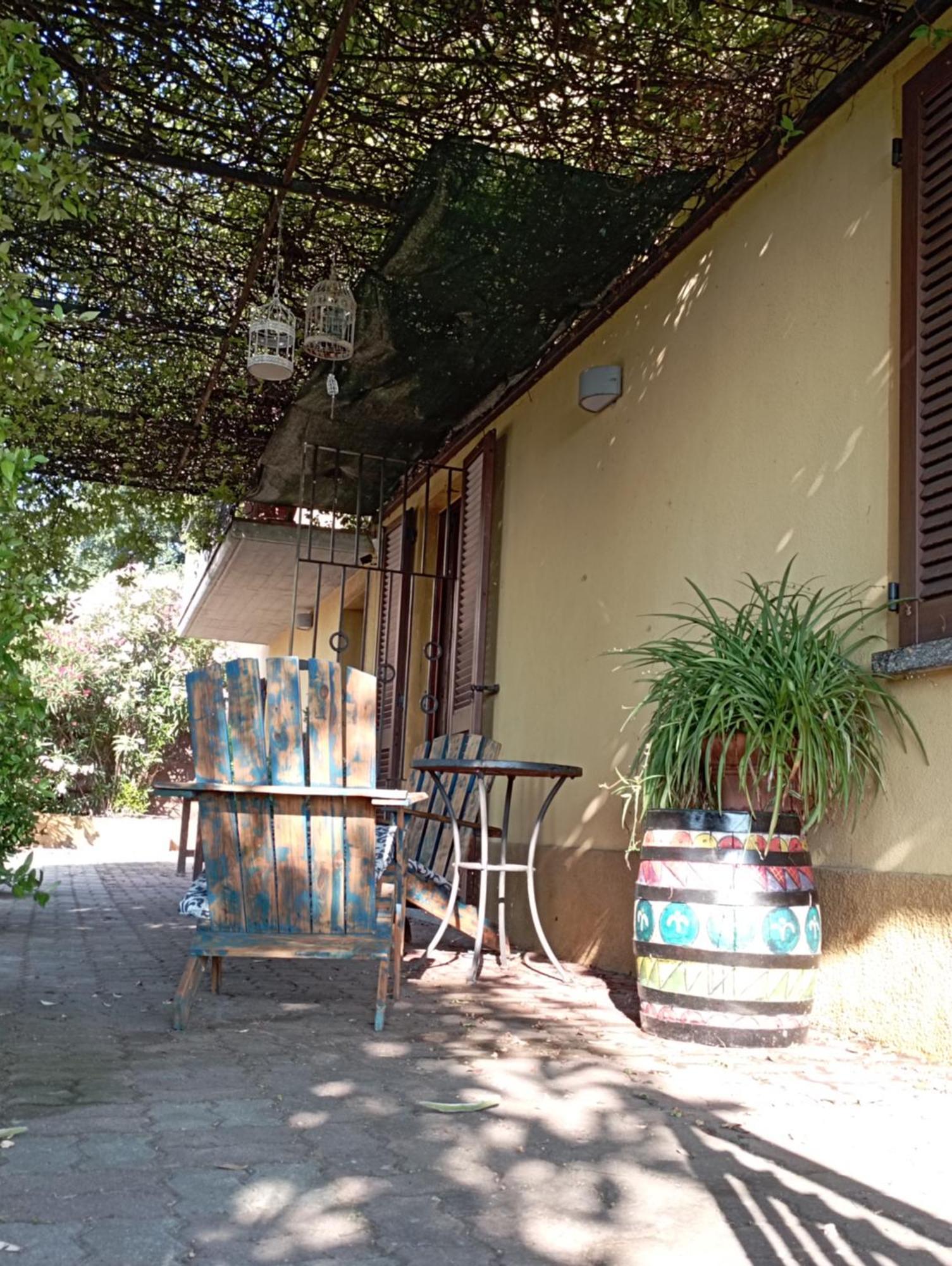 Casa Vacanza Il Colle Del Vento Calosso Exterior foto