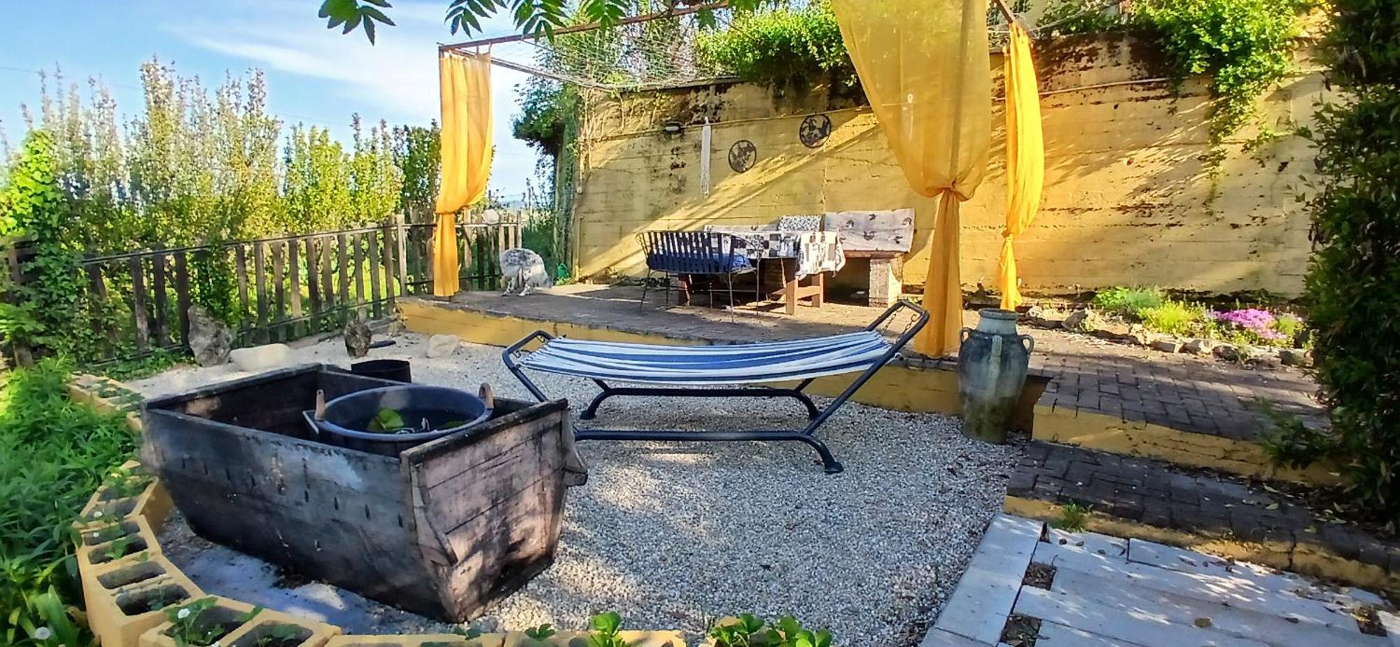 Casa Vacanza Il Colle Del Vento Calosso Exterior foto